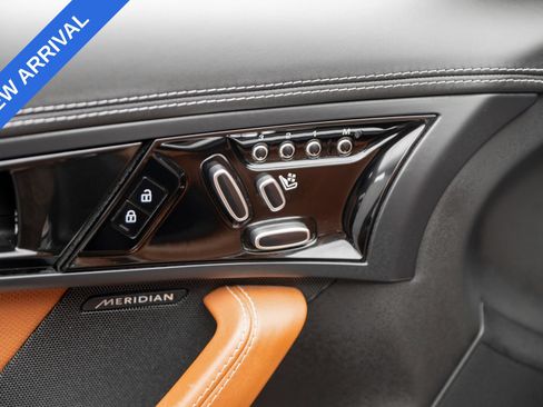 Used 2021 Jaguar F-TYPE Convertible RWD image 18