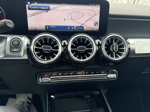 Used 2024 Mercedes-Benz GLB 250 4MATIC image 29