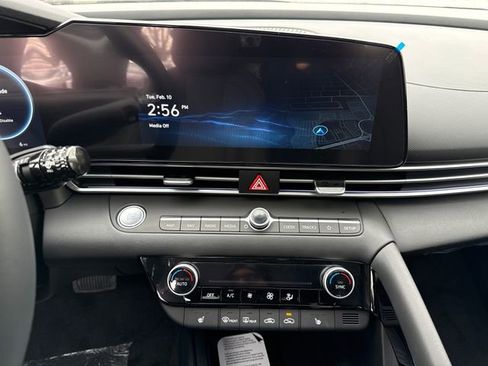 New 2026 Hyundai Elantra Limited image 18