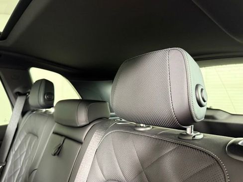 Used 2025 BMW X5 sDrive40i w/ Premium Package image 23