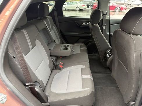Used 2023 Chevrolet Blazer LT FWD image 19