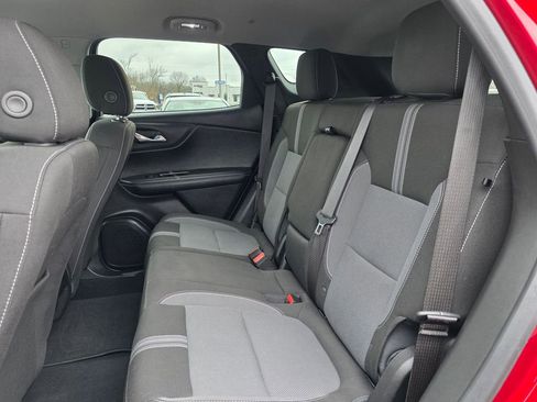 Used 2025 Chevrolet Blazer LT image 34