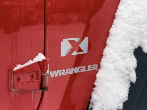 Used 2009 Jeep Wrangler X image 19