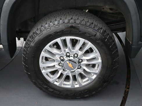 Used 2021 Chevrolet Silverado 2500 High Country w/ Z71 Off-Road Package AWD/4WD image 34