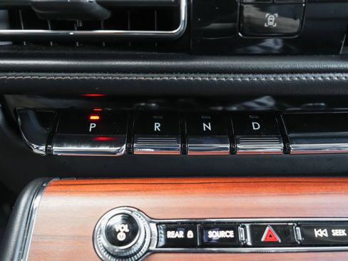 Used 2024 Lincoln Aviator Reserve image 14