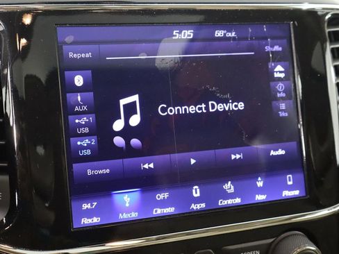 Used 2019 Jeep Grand Cherokee Limited w/ Trailer Tow Group IV image 32