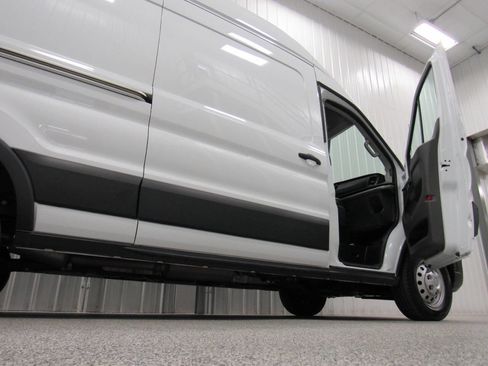 Used 2024 Ford Transit 250 250 AWD 3dr LWB High Roof Exte image 23