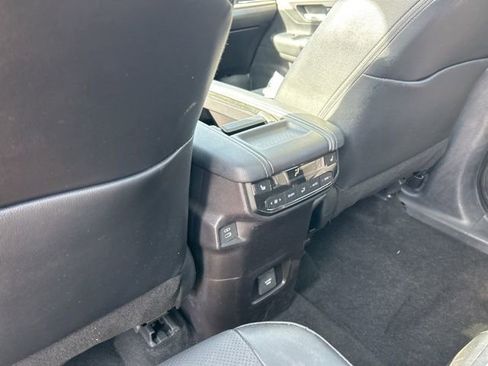 Used 2025 Toyota Grand Highlander Limited image 13