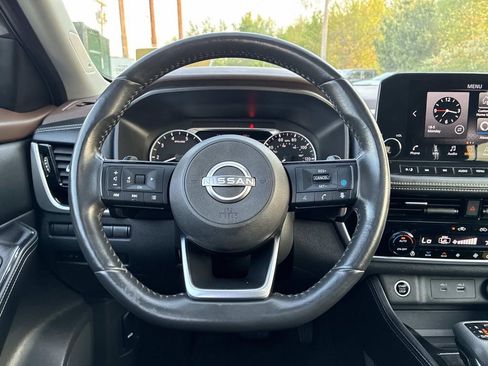 Certified 2023 Nissan Rogue SL w/ SL Premium Package AWD/4WD image 19