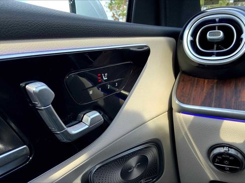 Certified 2025 Mercedes-Benz GLC 300 4MATIC image 24