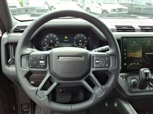 Used 2026 Land Rover Defender 130 X-Dynamic SE AWD/4WD image 15