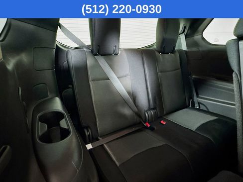 Used 2018 Nissan Pathfinder SV image 32