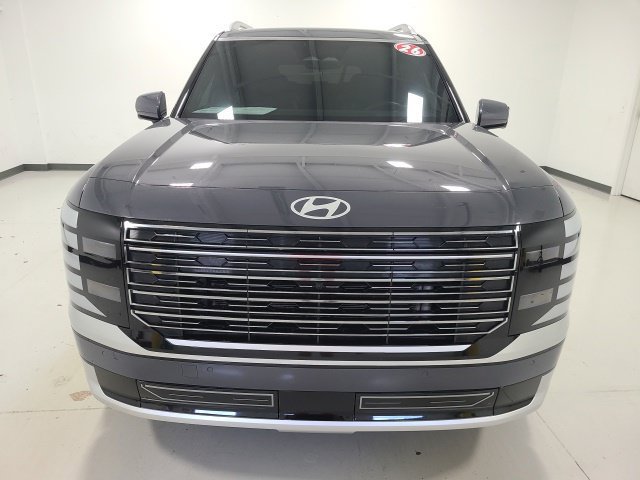 Used 2026 Hyundai Palisade Calligraphy AWD/4WD image 2