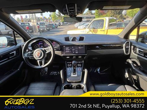 Used 2020 Porsche Cayenne AWD/4WD image 27