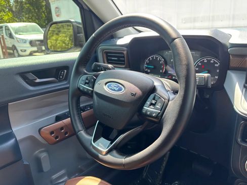 Used 2024 Ford Maverick Lariat w/ 4K Tow Package AWD/4WD image 16