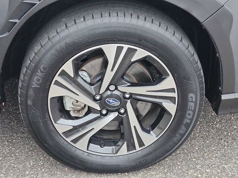 Used 2024 Subaru Crosstrek 2.0i Premium image 8