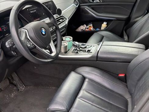 Used 2022 BMW X5 xDrive40i w/ Executive Package image 40