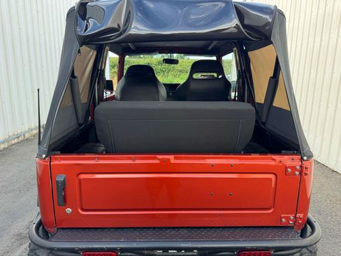 Used 1988 Suzuki Samurai 4WD Soft Top image 26