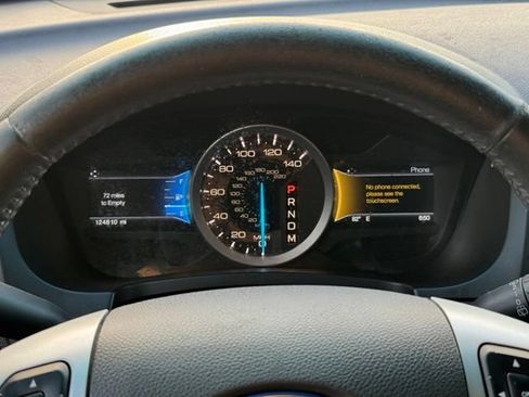 Used 2015 Ford Explorer XLT w/ Equipment Group 202B AWD/4WD image 30