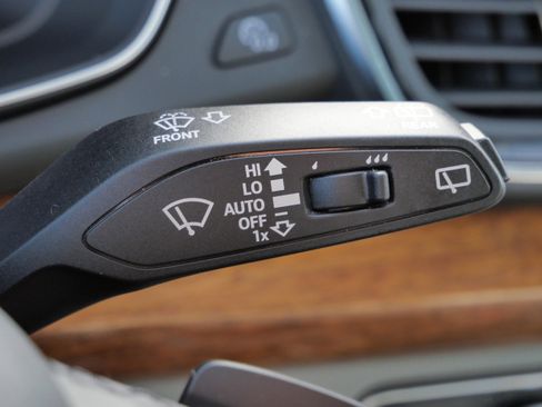 Used 2023 Audi Q5 2.0T Premium Plus w/ Premium Plus Package image 33