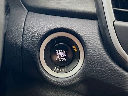 Used 2015 Chrysler 200 Limited image 15