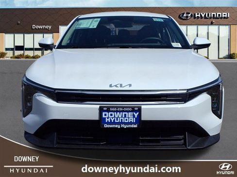 Used 2025 Kia K4 FWD image 2