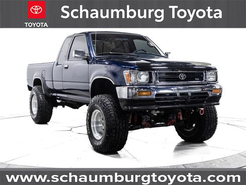 Used 1992 Toyota Pickup SR5 image 1