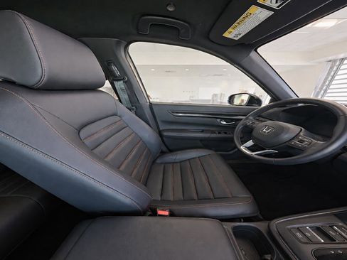 Used 2025 Honda CR-V Sport-L image 10