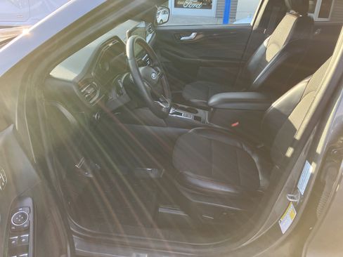 Used 2023 Ford Escape ST-Line Select w/ Tech Pack #2 image 13