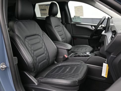 New 2024 Ford Escape SE w/ PHEV Premium Package FWD image 11