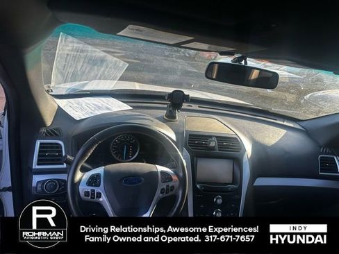 Used 2015 Ford Explorer XLT w/ Equipment Group 202A image 12