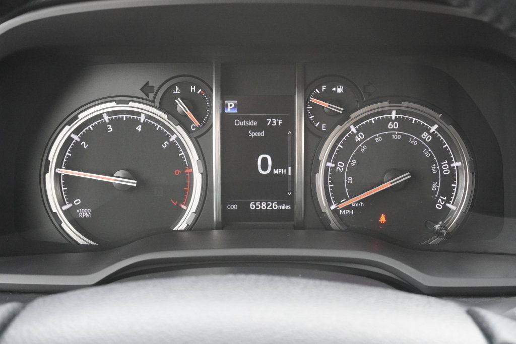 Used 2021 Toyota 4Runner TRD Off-Road Premium w/ Moonroof Package AWD/4WD image 11