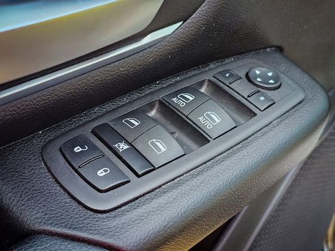 Certified 2023 RAM 1500 Big Horn image 10