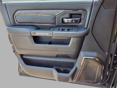 Certified 2025 RAM 3500 Limited AWD/4WD image 19