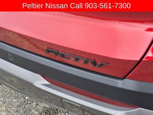 Used 2025 Chevrolet Equinox ACTIV w/ Safety and Technology Package FWD image 8