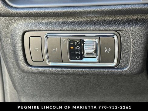 New 2026 Lincoln Corsair Reserve w/ Rear Removable Package Tray image 34