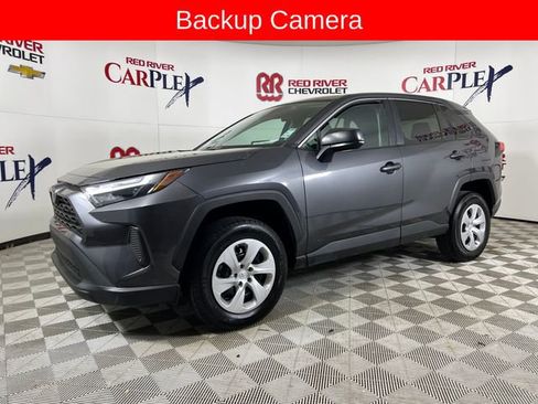 Used 2024 Toyota RAV4 LE image 4