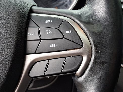 Certified 2021 Jeep Grand Cherokee Limited AWD/4WD image 22