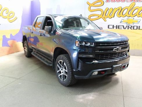 Used 2019 Chevrolet Silverado 1500 LT Trail Boss image 3