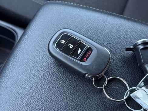 Used 2025 Honda CR-V LX image 11