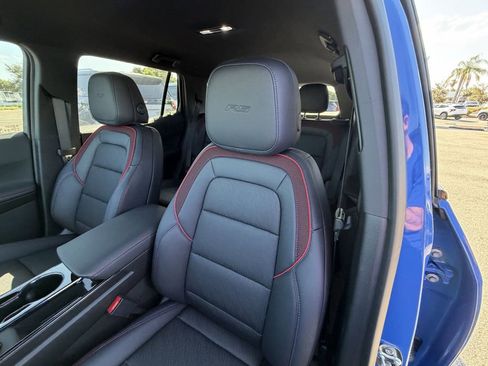 New 2026 Chevrolet Equinox RS w/ Safety and Technology Package FWD image 21