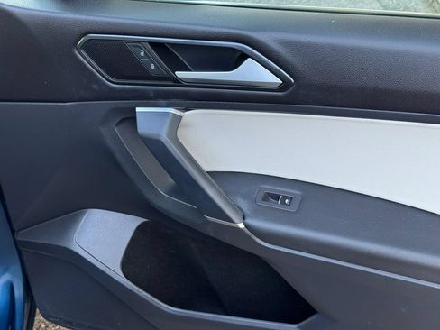 Used 2018 Volkswagen Tiguan SE FWD image 20