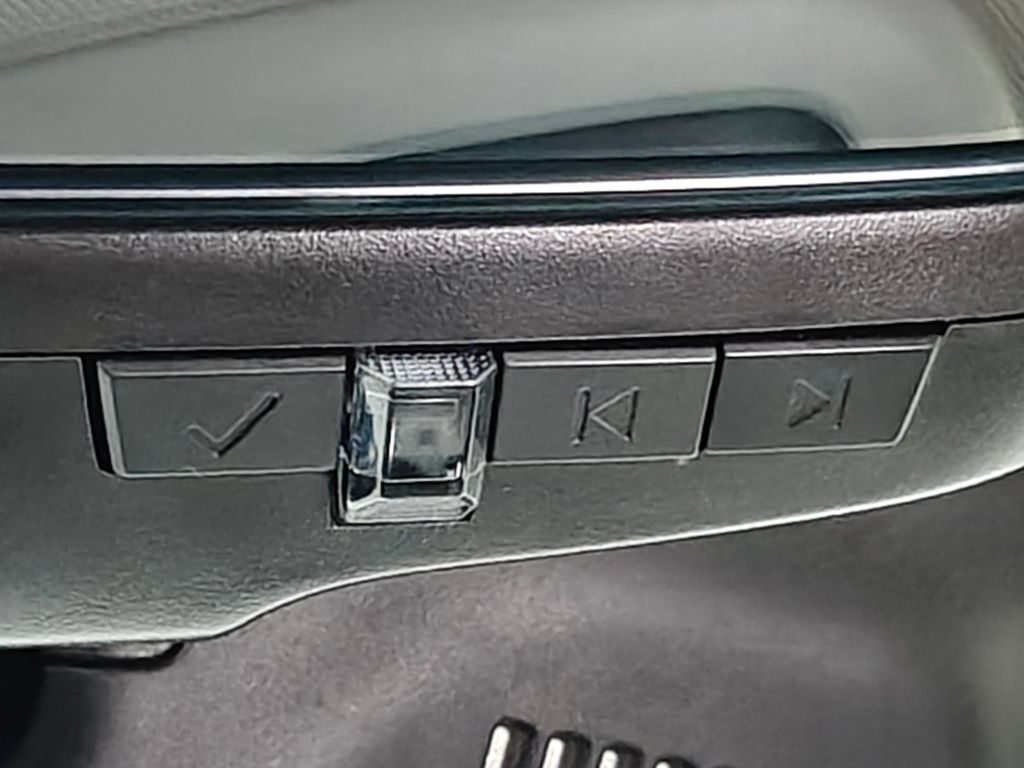 Used 2024 Buick Encore GX Avenir w/ Avenir Technology Package AWD/4WD image 50