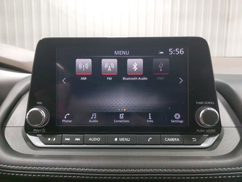 Used 2023 Nissan Rogue SV w/ SV Premium B Package image 23