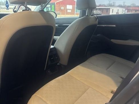 Used 2023 Kia Seltos SX w/ SX Sunroof Package image 6