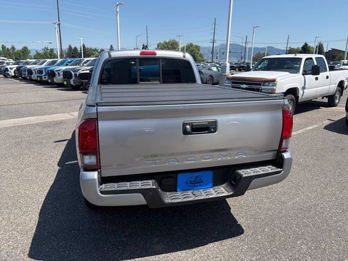 Used 2021 Toyota Tacoma SR RWD image 4