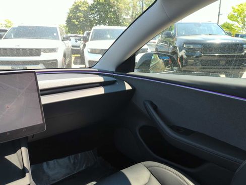 Used 2024 Tesla Model 3 Standard Range RWD image 29