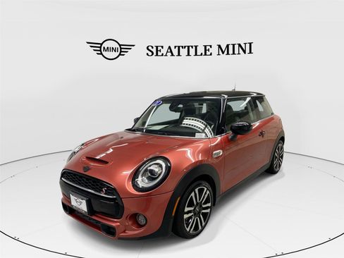 Used 2021 MINI Cooper S w/ Coral Red Edition image 1