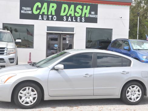 Used 2012 Nissan Altima 2.5 FWD image 9