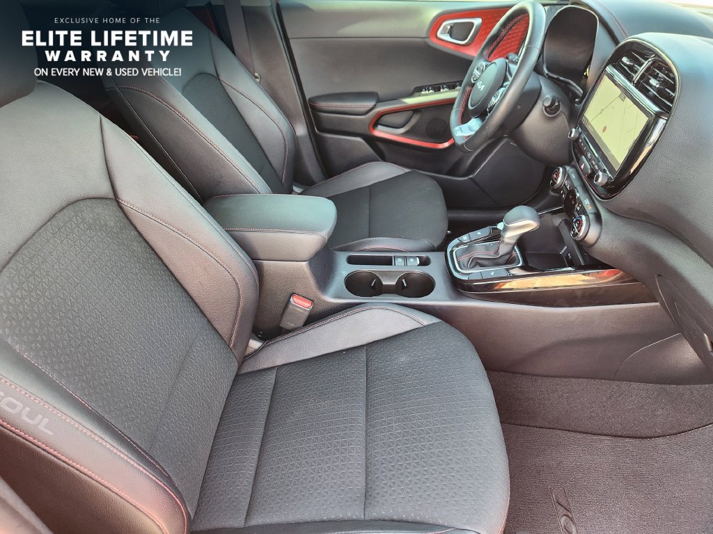 Used 2025 Kia Soul GT-Line w/ GT-Line Technology Package FWD image 14